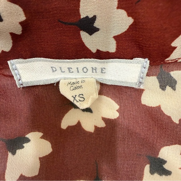 Burgundy Floral V-Neck Long-Sleeve Blouse - Picture 4 of 4